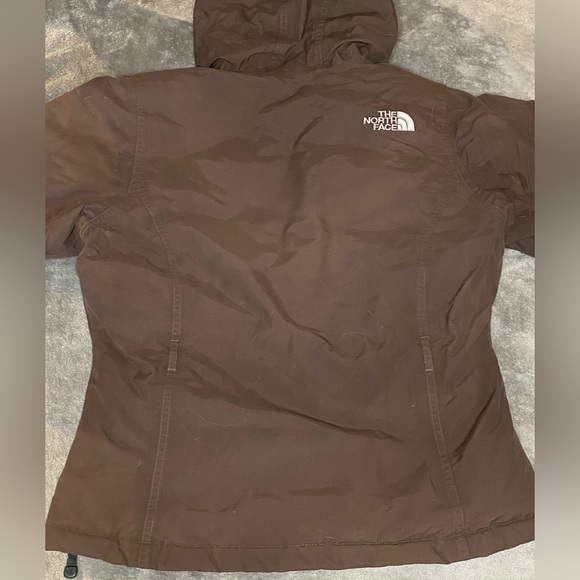 The North Face 550 winter coat - Picture 3 of 7
